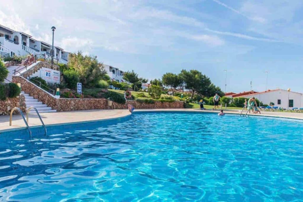 Lovely Hideaway With Pool And White Sand Beach Arenal d'en Castell Exteriör bild